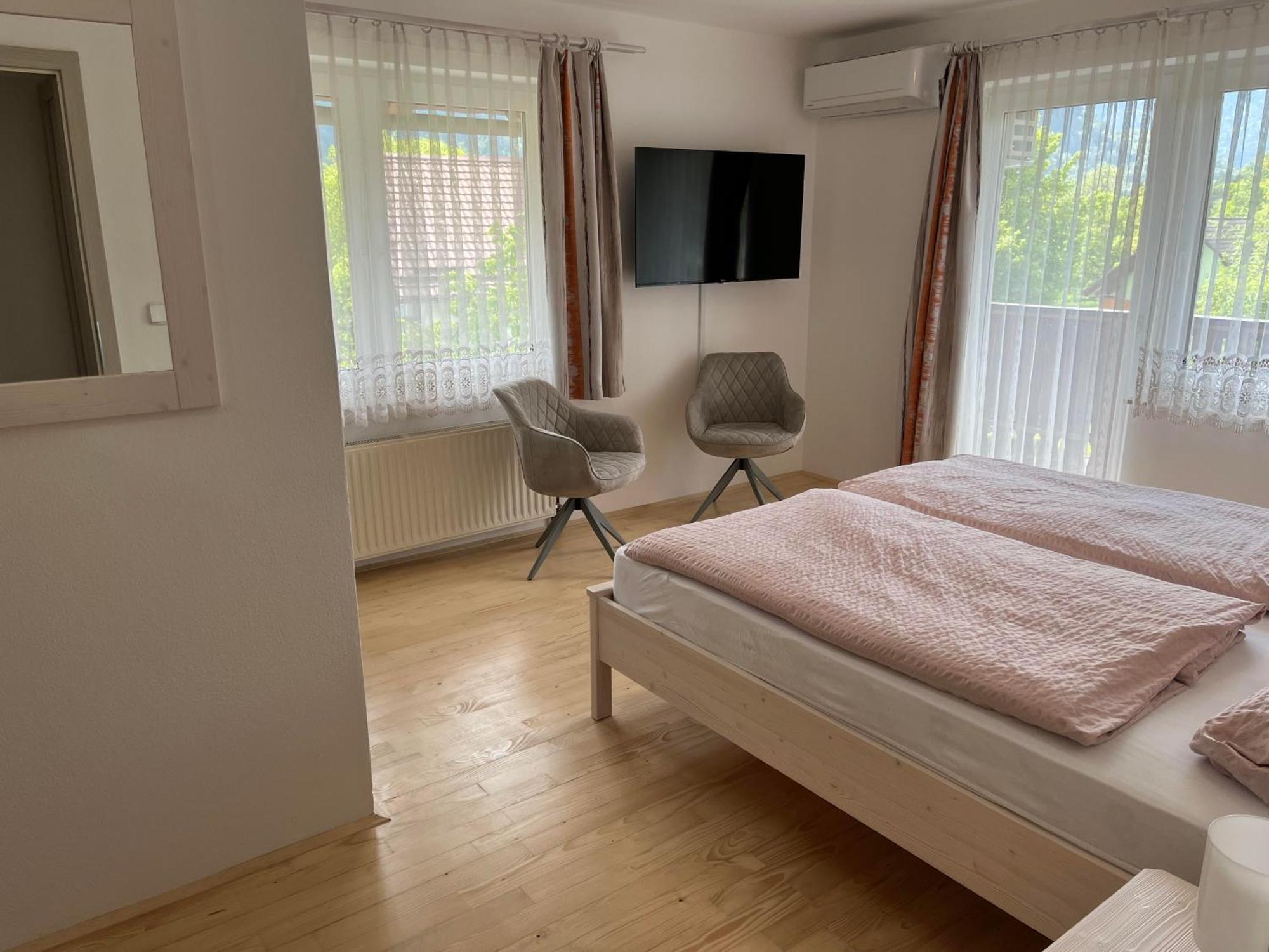 Rooms Hrominc ブレッド エクステリア 写真