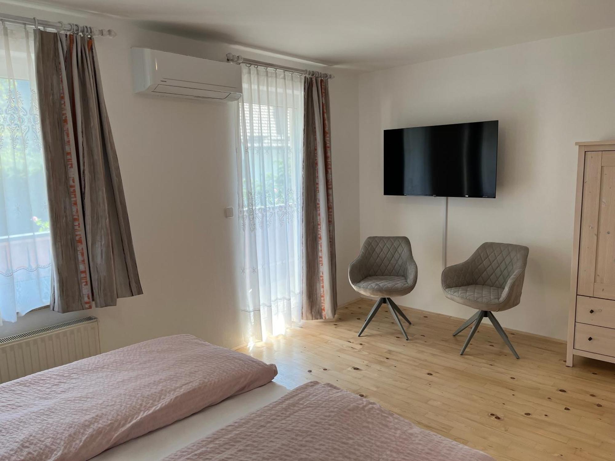 Rooms Hrominc ブレッド エクステリア 写真