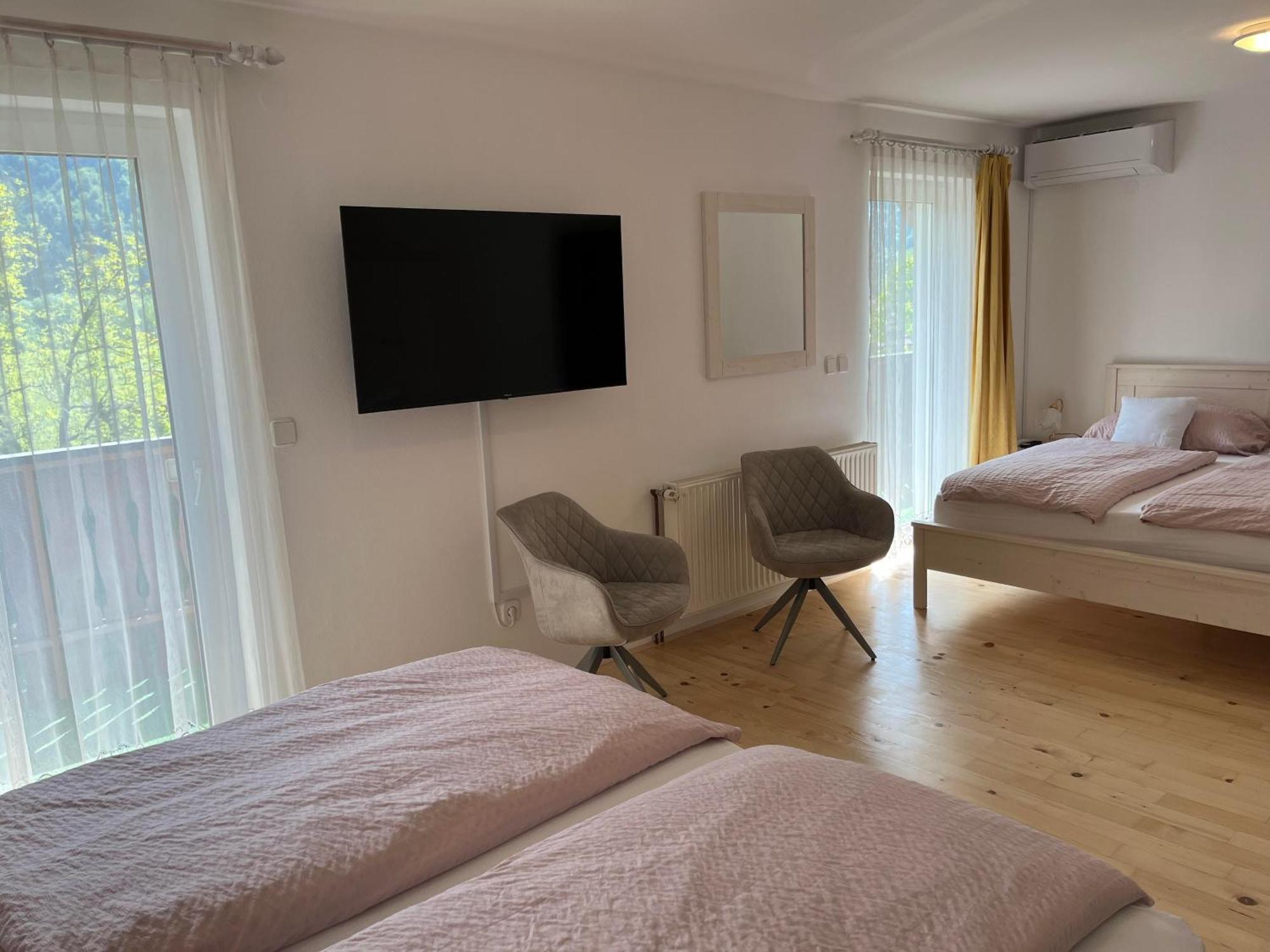 Rooms Hrominc ブレッド エクステリア 写真
